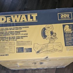 Dewalt 20V MAX Cordless 7-1/4 in. Sliding Miter Saw with 20V Battery 4.0Ah Kit
