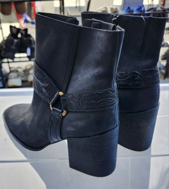 Vionic Women's Boots