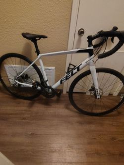 Felt Road Bike White with Drop Handlebars