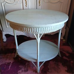 Charming Vintage TABLE! WOOD, Wicker. Perfect! Love it! - $45 (Washington Park, i25 and Alameda, Denver)