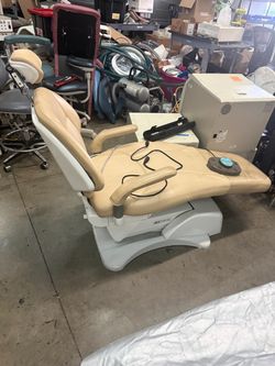 Dental chair