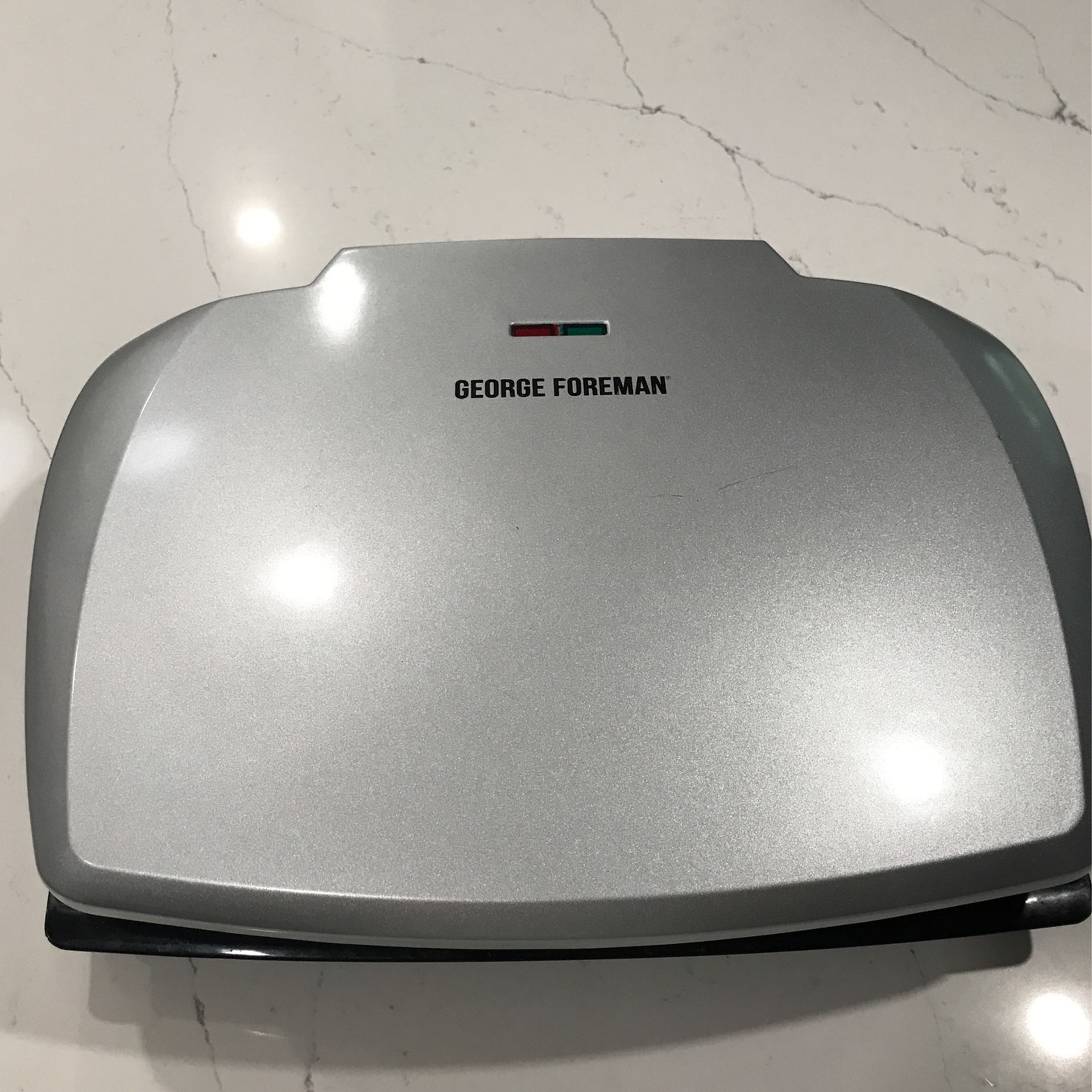 George Foreman 9-Serving Basic Plate Electric Grill And Panini Press,  144-Square-Inch, Platinum, Gr2144P 