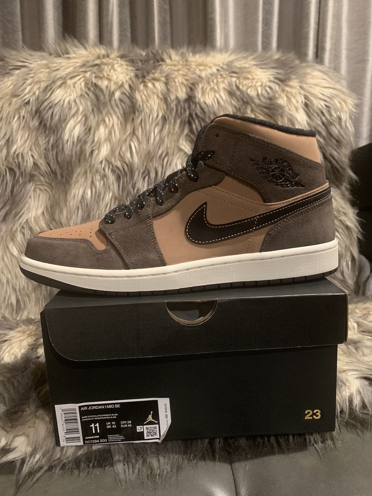 Jordan 1 Dark Chocolate Mocha Size 11