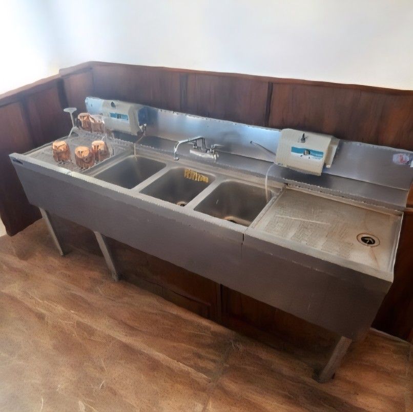 Commercial Perlick 3 Compartment Bar Sink Underbar Sink Stainless Steel with Faucet