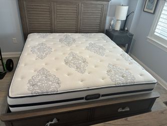 King size Mattress & Box springs