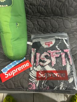 Supreme misfits S/S top