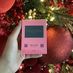 Valentino Born In Roma Extradose Parfum Perfume