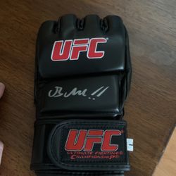 Former Champion UFC fighter Signed Glove