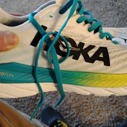 Hoka Sneakers 