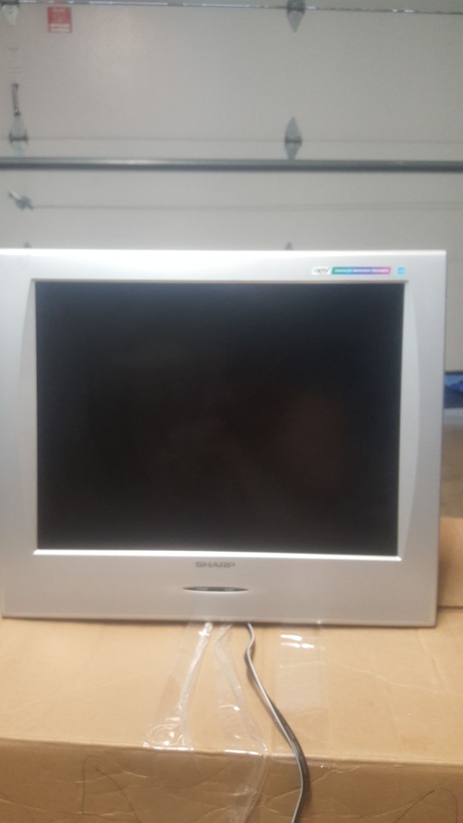 Sharp Liquid Crystal TV 20 inches. With Remote
