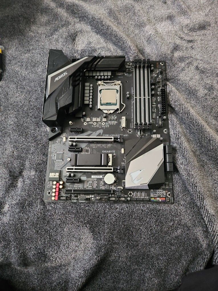 Z390 AORUS/i7-9700k/32 Gb Ram 3200MHz
