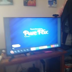 44 Inch Flat Screen Amazon Fire TV 