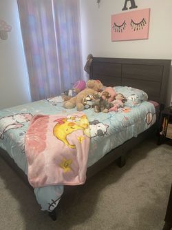 Queen size bed