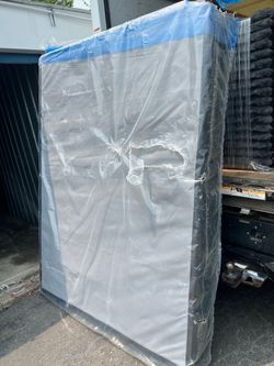 Queen box spring