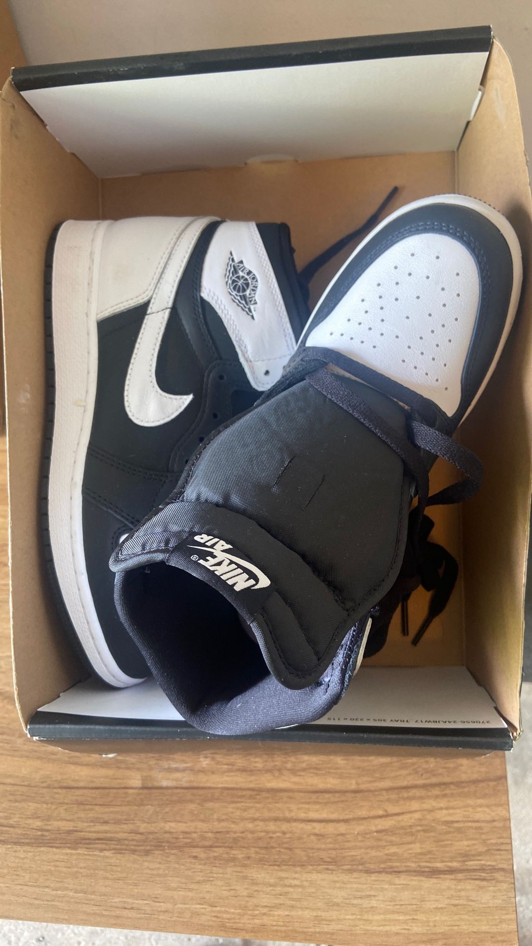 Jordan 1 Retro Size 6y