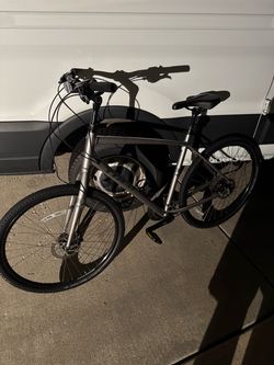 Trek Hybrid Bike with Disc Brakes