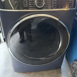 GE Gas Dryer with Steam Option 
