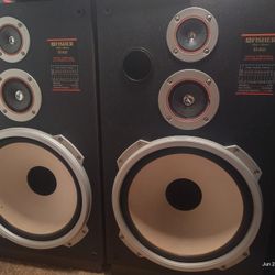 Fisher Speakers 