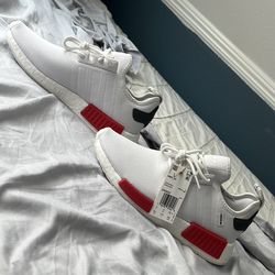 NMD R1 size 9.5//OBO