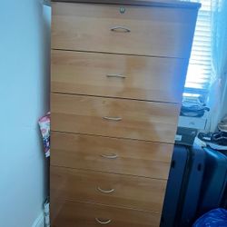Wood Chest Of Drawers 