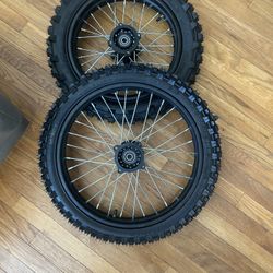 Dirt bike Tires