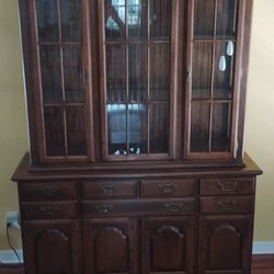 Ethan Allen Solid Wood Furniture 