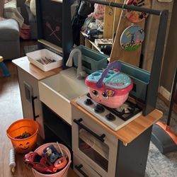 Kids Kitchen