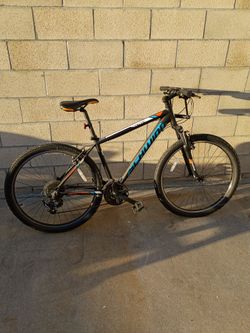 Schwinn mountain bike