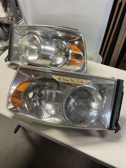Headlights Dodge Ram 2008