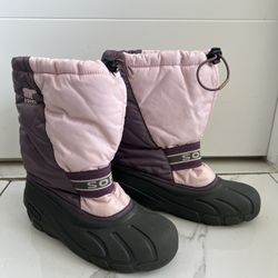 Snow Boots Women 7 LIKE NEW