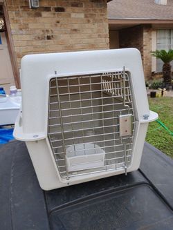 Pet carrier