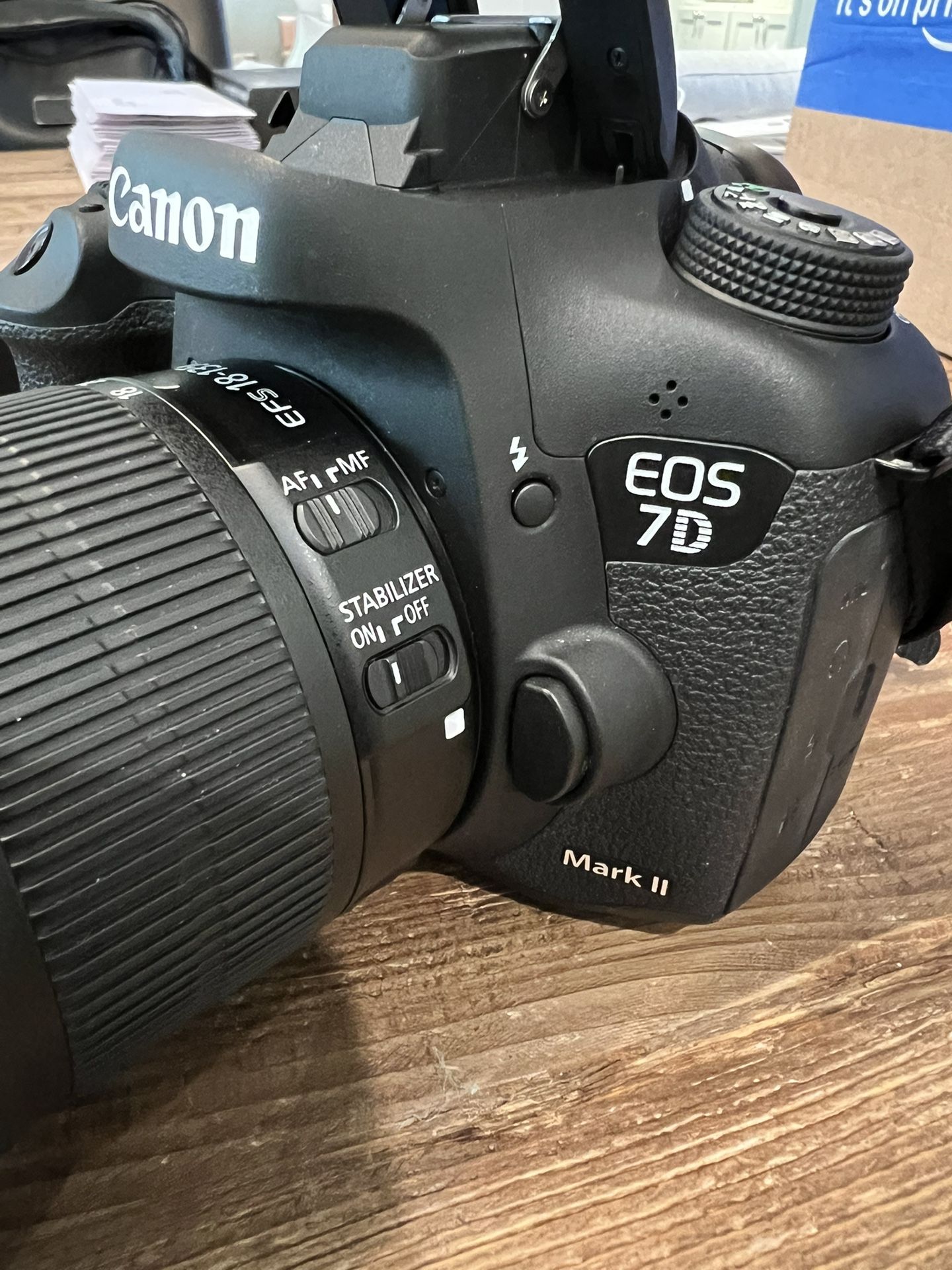 Canon 7D Mark II With 18-135mm IS STM Lens, Extra Battery - Mint Condition!