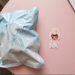 bratziez Phoebe secret rare bag charm