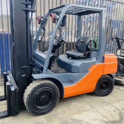 Toyota Forklift 
