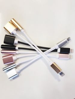 iPhone Dual Earphone & Charging Cable Splitter Extension Cable Audio + Charge
