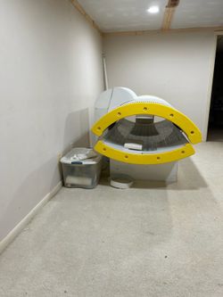 2002 tanning bed excellent condition