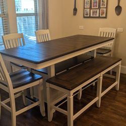 Modern Farmhouse Dining Set – Table, Bench & 4 Chairs