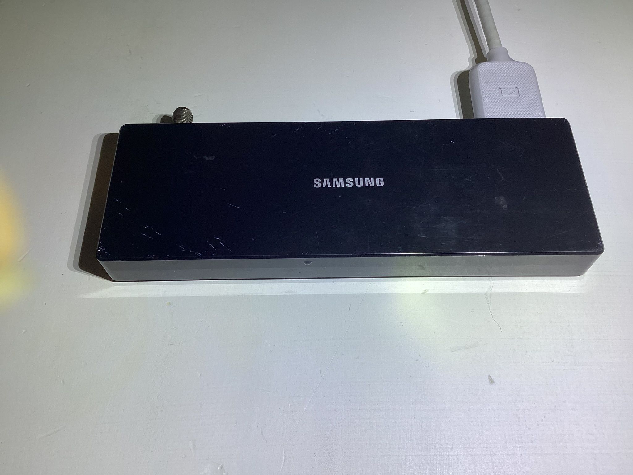 Samsung One Connect Box Slim Versión Model BN96-44183A