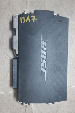 2011-2015 Audi Q7 Radio Amplifier Bose. OEM