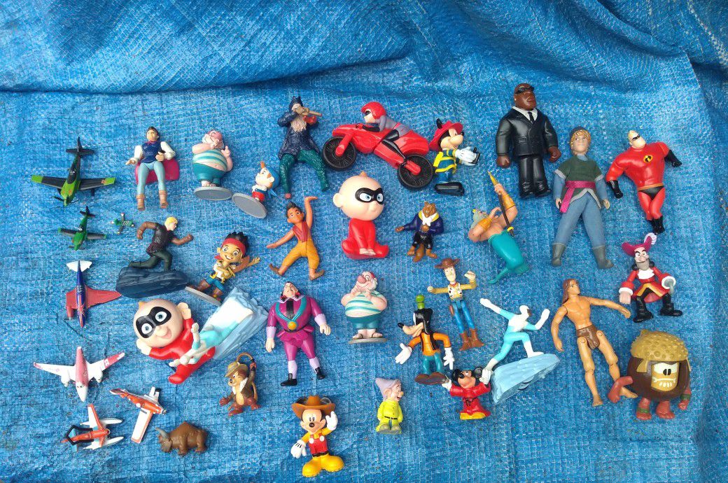 35 Piece Disney Toy Figure Lot Mickey Collectible