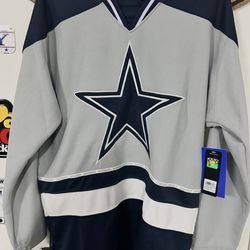 Brand New With Tags Dallas Cowboy Hockey Jersey Size Medium