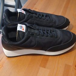 Nike Tailwind 79 Black Men's 8 Excellent Condition!