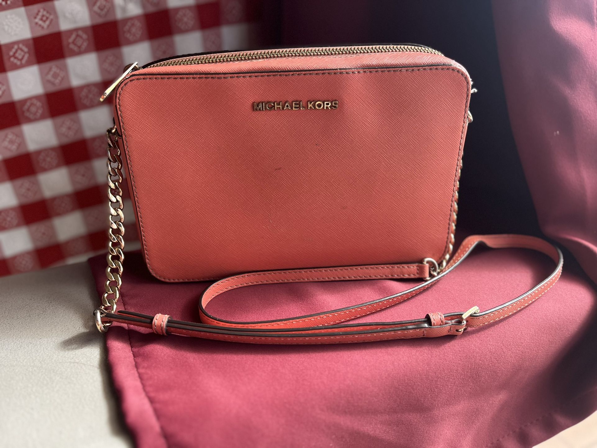 Michael Kors Jet Set Crossbody 