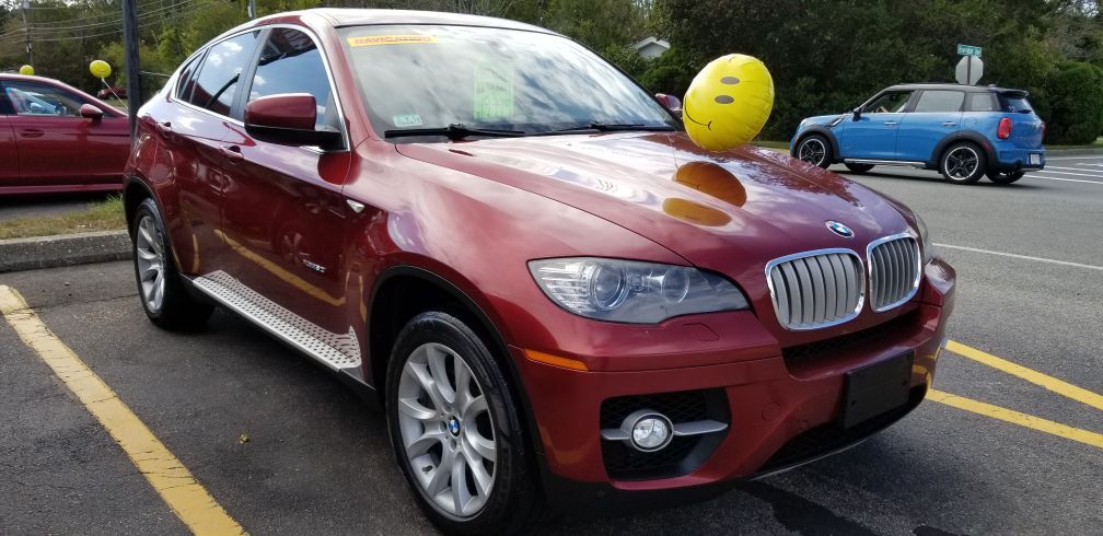 BMW X6 w/ heads up windshield display