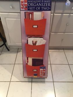 Magazine and mail organizer