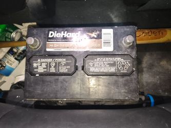 DieHard Gold Car Battery 700 CCA