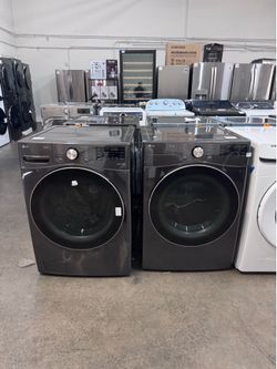 LG Washer & Dryer Set DLGX8601BE / WT8480CL - New Open Box $1250