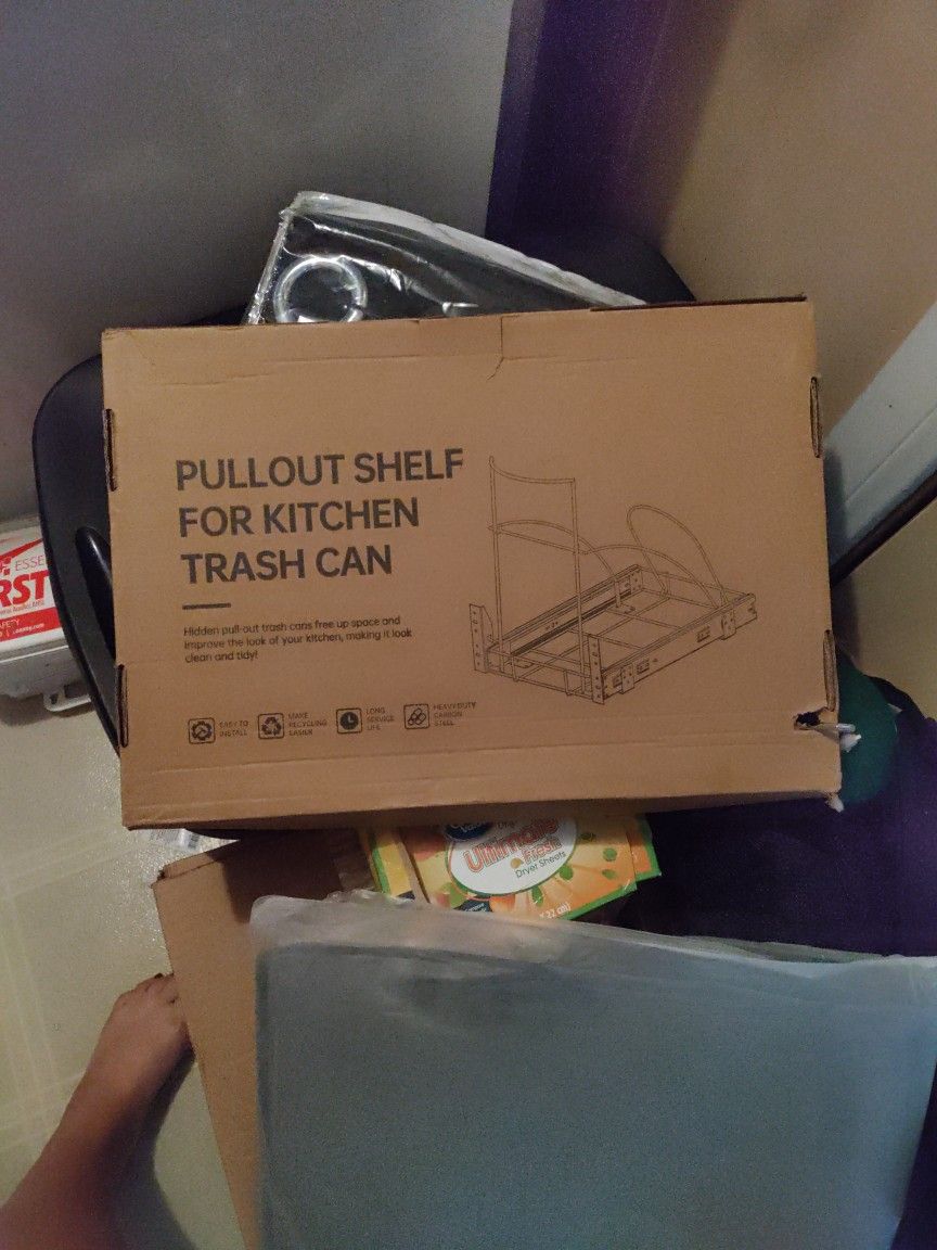 Kitchen Trash Can Pullout