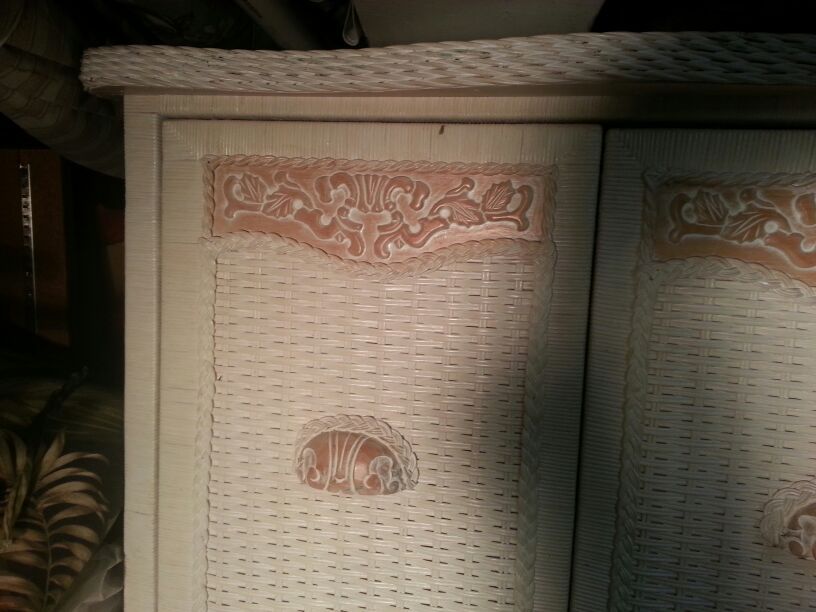 Pier 1 Furniture For Sale