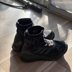 Adidas x Pharrell Human Race Terrex Free Hiker Goretex GTX Boots (Waterproof)